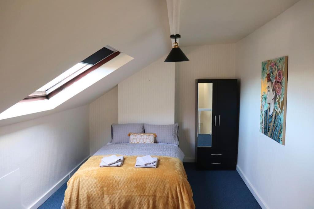 Apartamento Peaceful 2 Bed House Free Wifi And Parking Leeds  Exterior foto